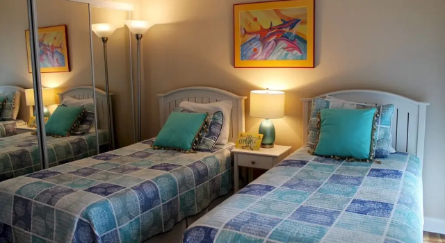 Ocean House Condo 122 Seaclusion, Rezerwuj Hotel Hotele w Saint Augustine Area z parkingiem, Parking