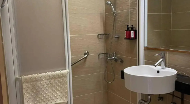 Четырёхместный номер Standard Dongxu Resort Hotel