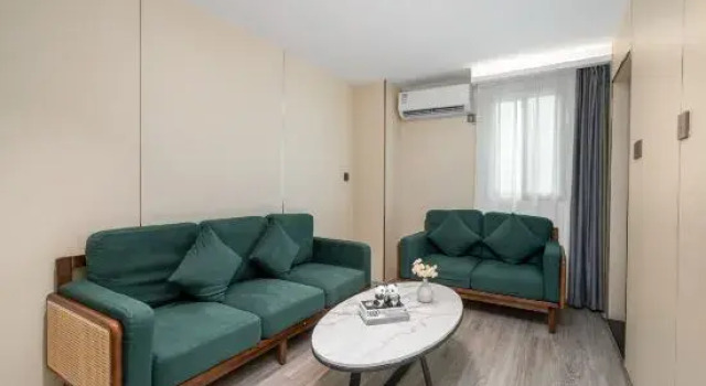 Люкс V8 Hotel Xi Cun Branch