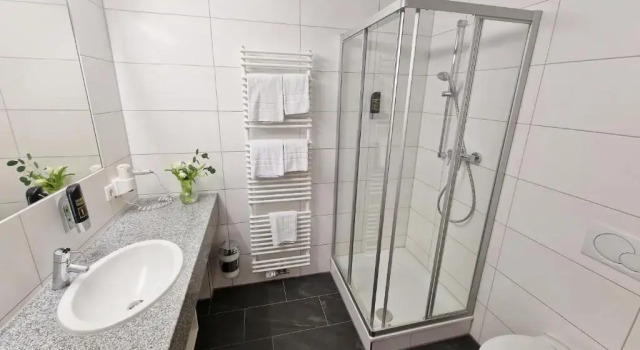 Полулюкс Hotel Fortuna Reutlingen West