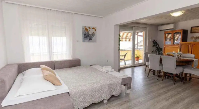 Apartment in Crikvenica 42244, Забронировать Апартаменты/квартира Отели Приморско-Горанской жупания с парковкой, Парковка