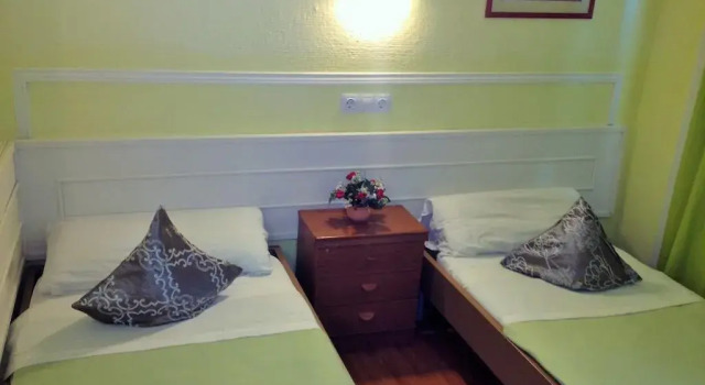 Hostal Alce, Забронировать Отель Отели Плайя-де-Пальмы с бассейном, рядом с Церковь La Porciuncula, Бассейн