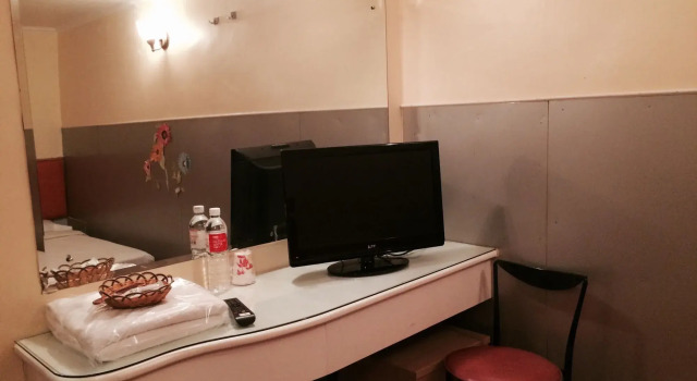 J Hotel