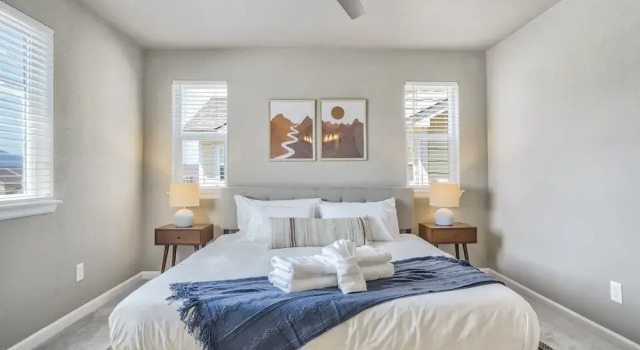 3BD Modern Home Close to Usafa, Rezerwuj Dom wakacyjny Monument Kolorado