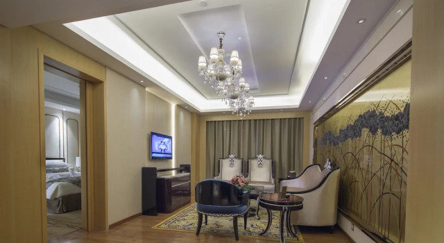 Люкс Deluxe Guangzhou Manguo International Hotel