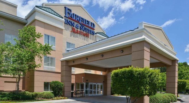 Fairfield Inn & Suites Charleston North/University Area