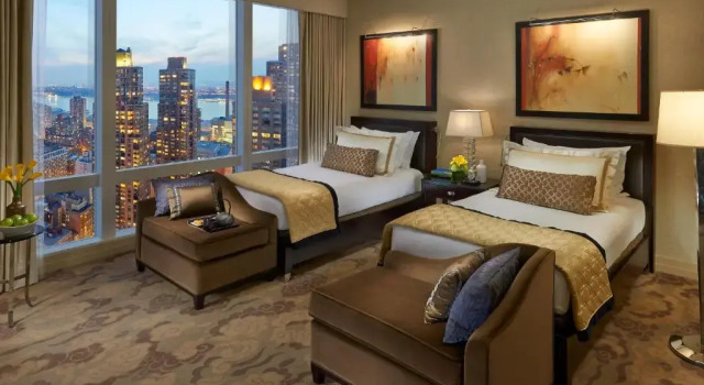 Двухместный номер с видом на реку Гудзон Mandarin Oriental, New York