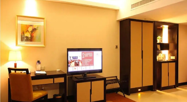 Номер Superior Landmark International Hotel