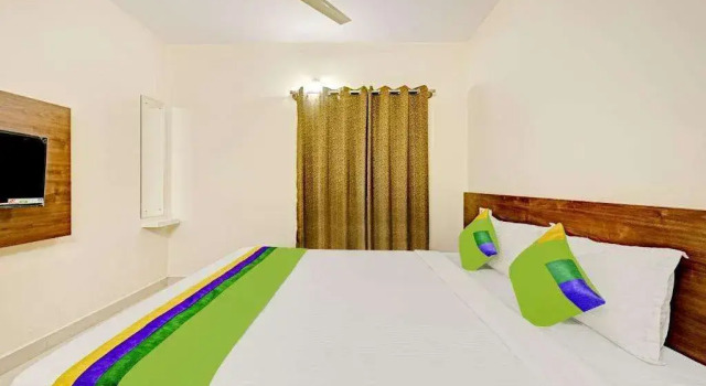 Treebo Trend Rishan Suites, Забронировать Отель Отели штата Карнатаки с парковкой, Парковка
