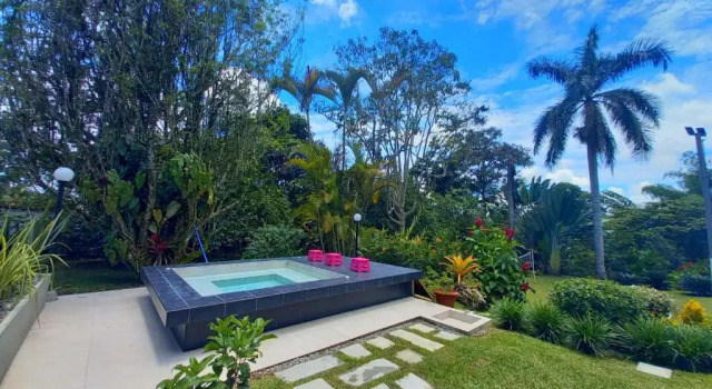 Villa Linderhof, Reservar Vila Moradias em Quindio, Vila