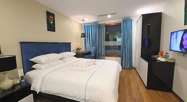 Номер Deluxe Hôtel Le Joyau Bleu Hanoï