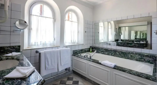 Номер Classic Hôtel - Restaurant & Spa La Magdeleine - Mathias Dandine