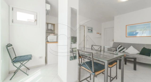 La Fontana in an enviable position on the seafront of Marina di Campo, sea and services close at han-LA FONTANA, Book Hotel Marina di Campo Elba