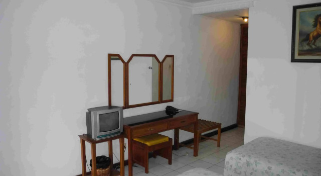 Aster Hotel & Restaurant