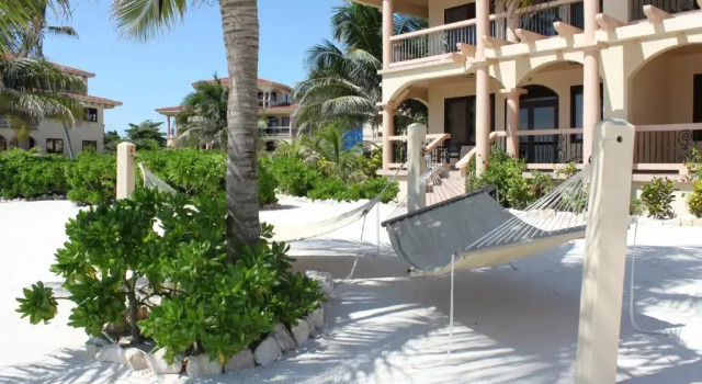Люкс с 2 комнатами seafront Coco Beach Resort