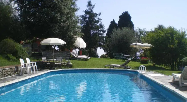 Villa Ortensia, Book Villa Sommerhuse i Sarzana, Hytte