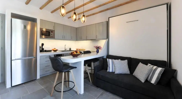 Апартаменты Droufakos’ home, Lux seafront apartment w. View