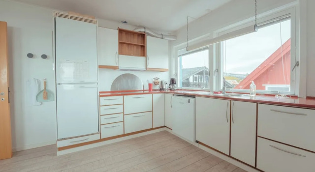 Апартаменты Sea View Apt / Central / Spacious / Free Parking