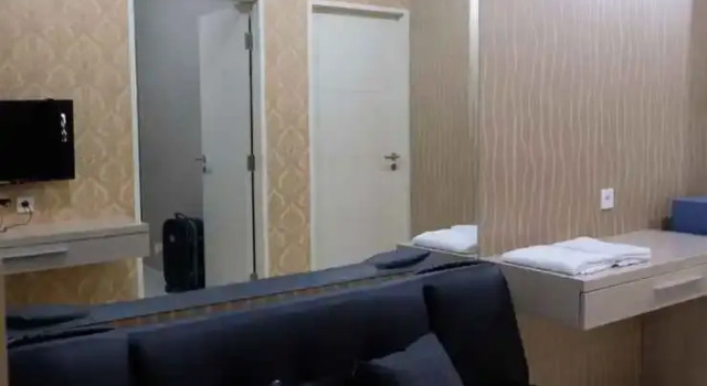 Apartment 2 Bedroom at Tanglin Griya Gailen 4 (ELV), Varaa Huoneisto Hotellit Surabaya pysäköinnillä, lähellä Pakuwon Mall, Pysäköinti