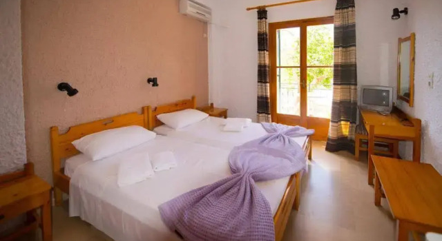 Marie Hotel