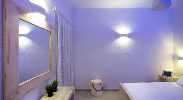 Pahivouni Studios & Suites, Rezervați Hotel Donousa Cicladele