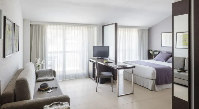 Двухместный Полулюкс Premium AQUA Hotel The Breeze & Spa