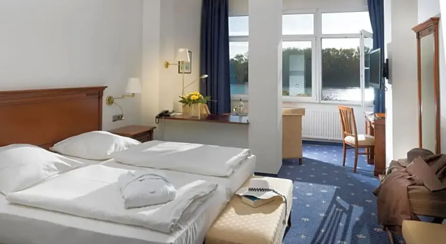 Номер Standard с видом на воду Hotel Deutscher Kaiser