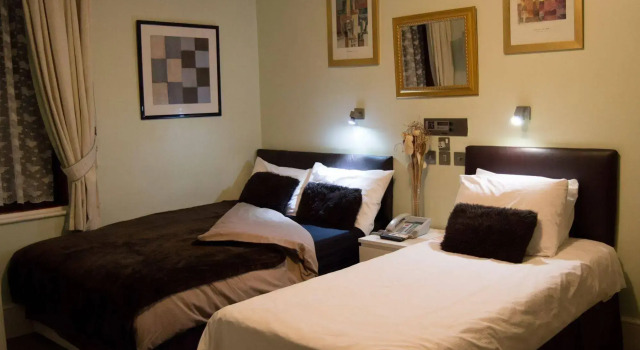 Park Avenue Hotel