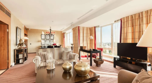 Двухместный люкс Presidential с балконом Hilton Amsterdam