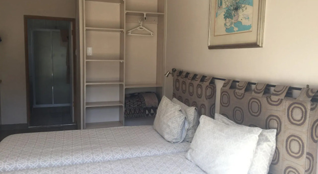 Blue Skies Country House, Забронировать Отель Отели и гостиницы Порт-Элизабет, Отель