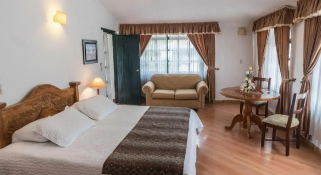 Полулюкс Hotel Andres Venero