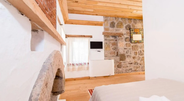 Kaya Guest House