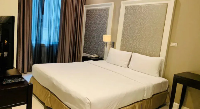 Двухместный номер Deluxe с видом на бассейн Hope Land Hotel 46/1