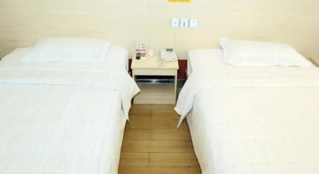 E JEA Hotel