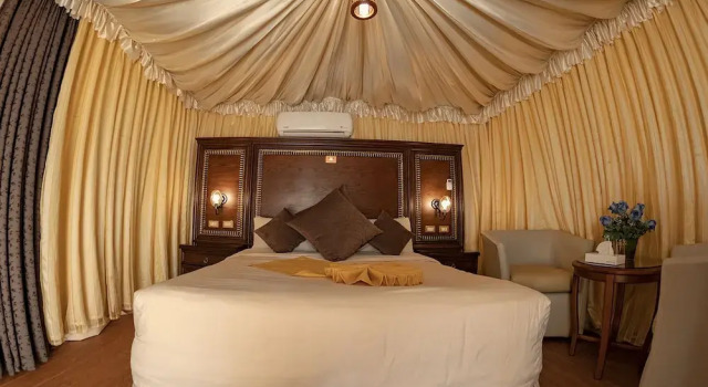 Wadi Rum Night Luxury Camp, Prenota Campeggio Hotel a Aqaba con parcheggio, Parcheggio