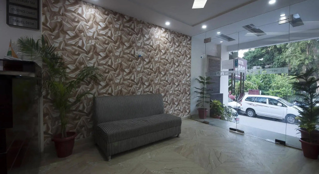 Hotel Apra Inn