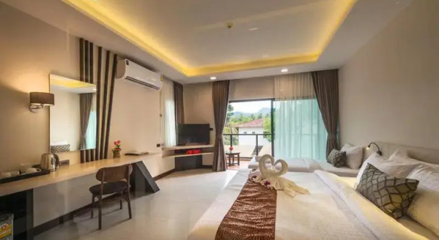 Двухместный номер Deluxe с балконом Cher​mantra​ Aonang​ Resort & Pool​ Suite