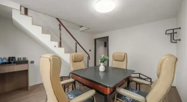 Suite Huaxun Inn (Shanghai Anting Metro Station)