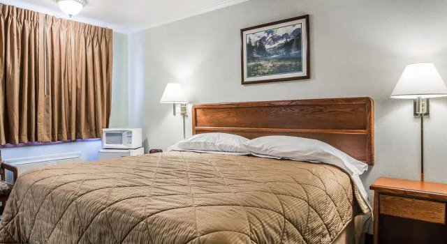 Rodeway Inn Livingston, Забронировать Отель Ливингстон Национальный парк Йеллоустоун, северный вход