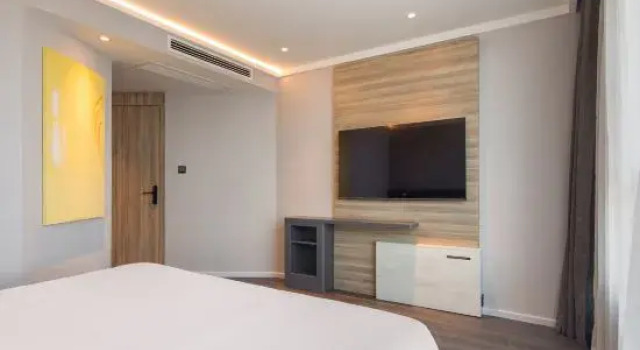 Suite HanTing Hotel (Pingxiang Luxi Jinding Avenue Manshiqu)