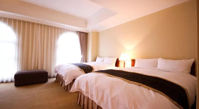 Четырёхместный номер Superior Grand Boss Hotel