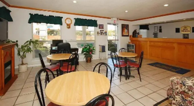 Best Western Smithfield Inn, Buchen Sie Hotel Cleburne Dallas - Fort Worth und Umgebung
