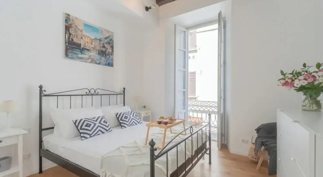Апартаменты Independence Apartment With Balcony by Rent all Como