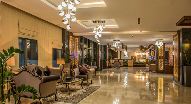 Golden Tulip Headington Ruwi