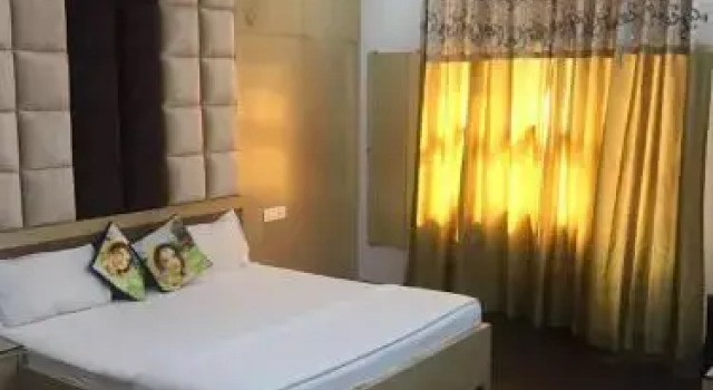 Hotel Sai Orchid, Забронировать Отель Морадабад штат Уттар-Прадеш, рядом с Железнодорожная станция Морадабад