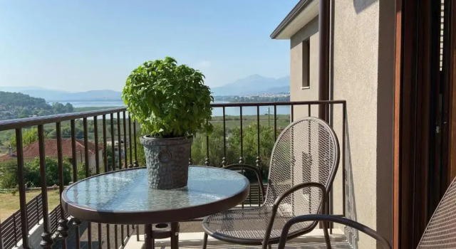 Двухместный номер Standard с видом на горы MONTANA LAKE VIEW