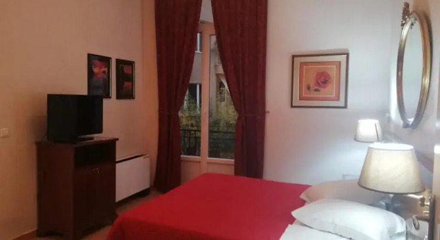 Трёхместный номер Standard Exis Hotel