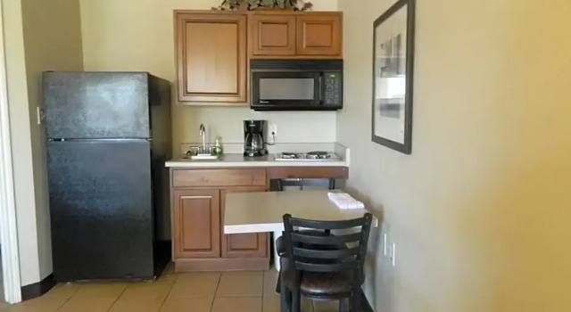 Студия Deluxe Paris Extended Stay Suites