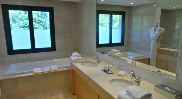 Двухместный номер Deluxe Hotel & Spa Le Pavillon