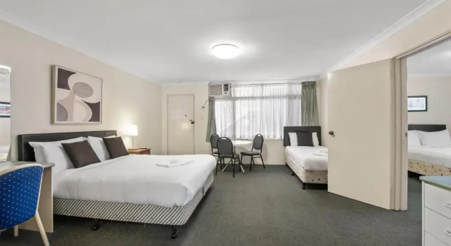 Семейный люкс Paramount Motel